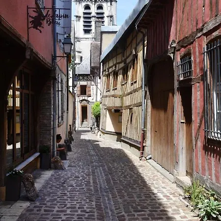 Gite Appartement Troyes アパート *